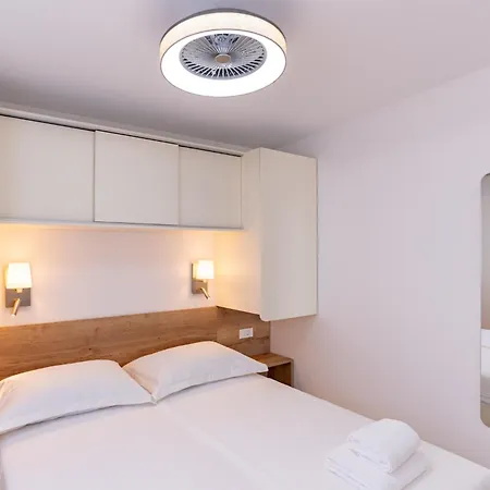 Arti Homes Rab 캠프장