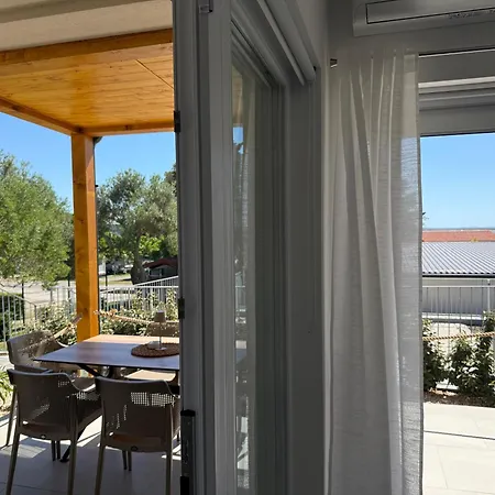 Arti Homes Rab אתר קמפינג ראב