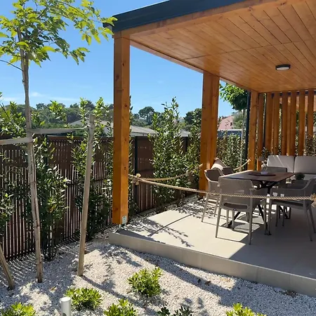 Arti Homes Rab 캠프장 라브